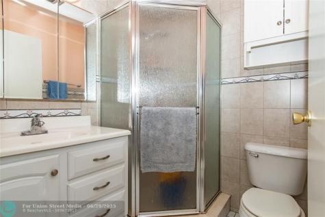 5003 NW 35th Street Lauderdale Lakes FL 33319