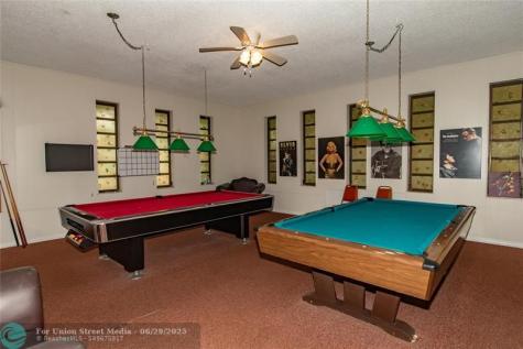 5003 NW 35th Street Lauderdale Lakes FL 33319