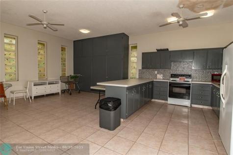 5003 NW 35th Street Lauderdale Lakes FL 33319