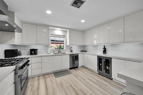 5281 NE 19th Avenue Fort Lauderdale FL 33308