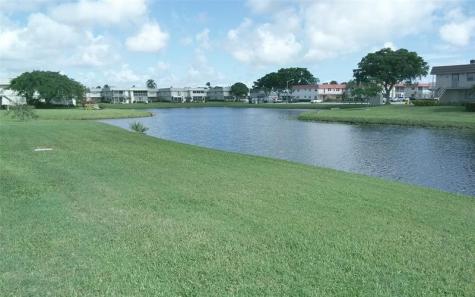 307 Saxony G Delray Beach FL 33446