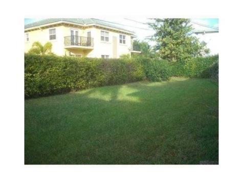 717 NE 4th Street Hallandale Beach FL 33009