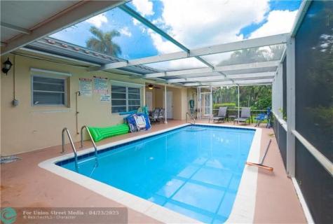 2613-2615 NE 33rd Avenue Fort Lauderdale FL 33308