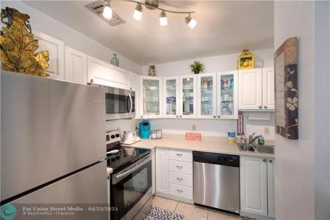 2613-2615 NE 33rd Avenue Fort Lauderdale FL 33308