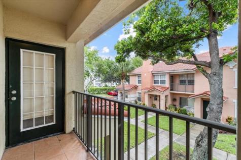 2301 Belmont Lane North Lauderdale FL 33068