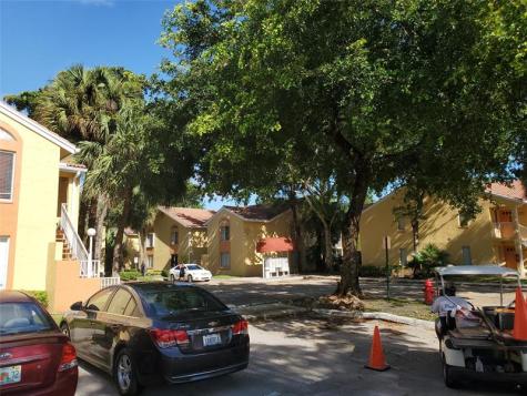 1046 Coral Club Drive Coral Springs FL 33071