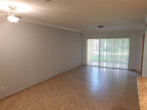 1046 Coral Club Drive Coral Springs FL 33071