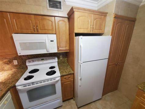 1046 Coral Club Drive Coral Springs FL 33071