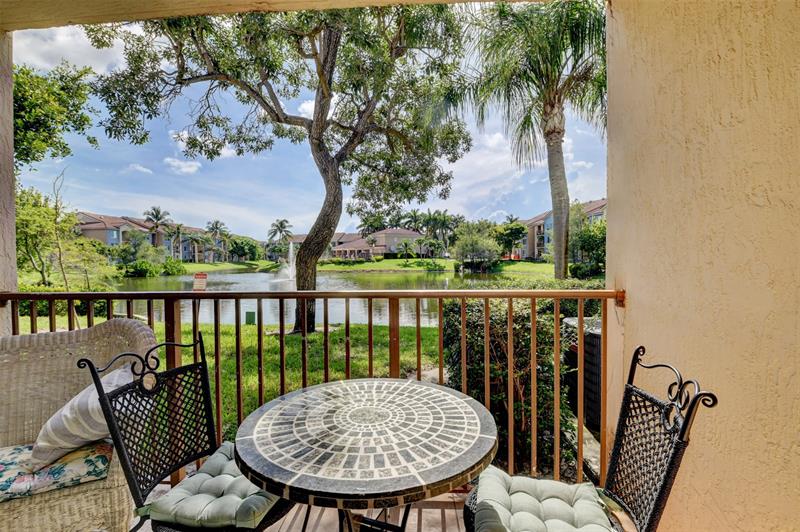 704 Villa Circle Boynton Beach FL 33435