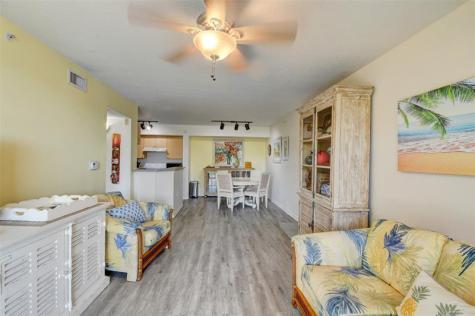 704 Villa Circle Boynton Beach FL 33435