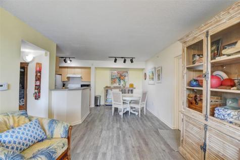 704 Villa Circle Boynton Beach FL 33435