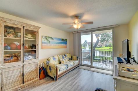 704 Villa Circle Boynton Beach FL 33435