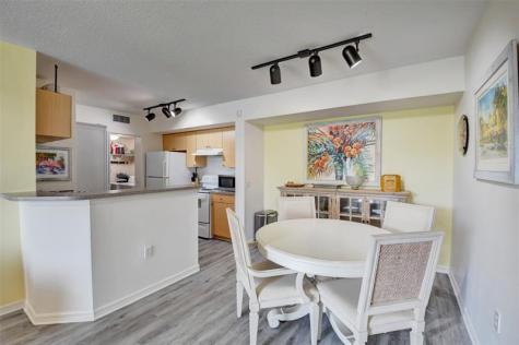 704 Villa Circle Boynton Beach FL 33435