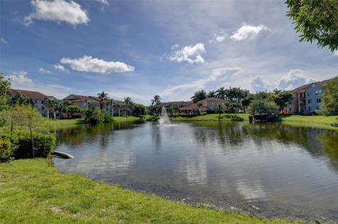 704 Villa Circle Boynton Beach FL 33435