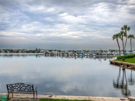 890 N Federal Highway Lantana FL 33462