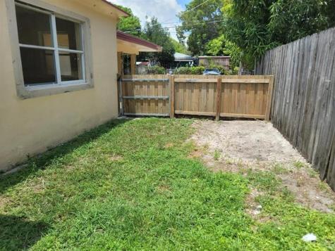 1907 Cleveland Street Hollywood FL 33020