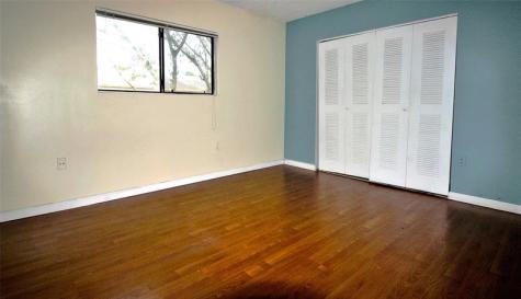 9477 Palm Circle Pembroke Pines FL 33025