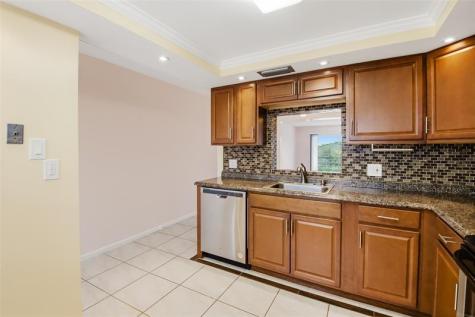 2505 Antigua Terrace Coconut Creek FL 33066