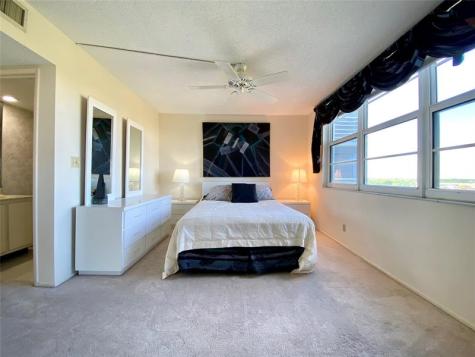 4015 W Palm Aire Drive Pompano Beach FL 33069