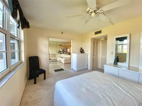 4015 W Palm Aire Drive Pompano Beach FL 33069
