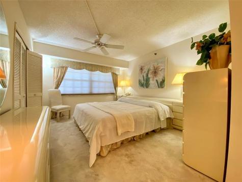 4015 W Palm Aire Drive Pompano Beach FL 33069