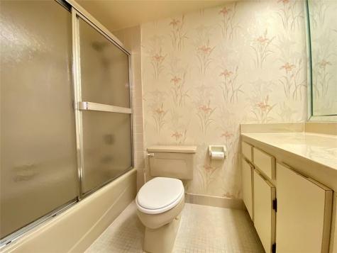 4015 W Palm Aire Drive Pompano Beach FL 33069