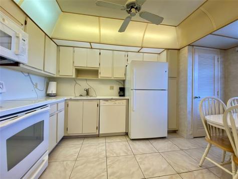 4015 W Palm Aire Drive Pompano Beach FL 33069