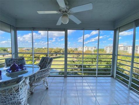 4015 W Palm Aire Drive Pompano Beach FL 33069