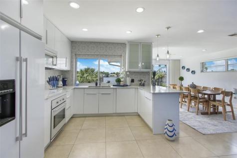 20730 NE 23rd Avenue Miami FL 33180