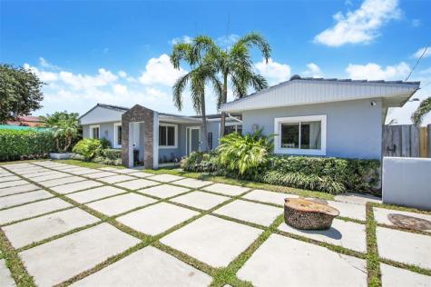 20730 NE 23rd Avenue Miami FL 33180