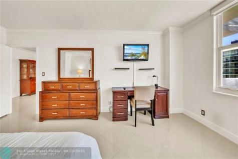 3725 S Ocean Drive Hollywood FL 33019
