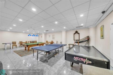 3725 S Ocean Drive Hollywood FL 33019