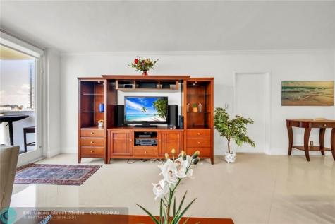 3725 S Ocean Drive Hollywood FL 33019