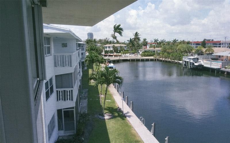 460 Paradise Isle Boulevard Hallandale Beach FL 33009
