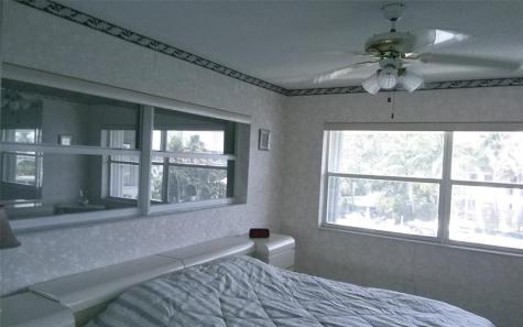 460 Paradise Isle Boulevard Hallandale Beach FL 33009