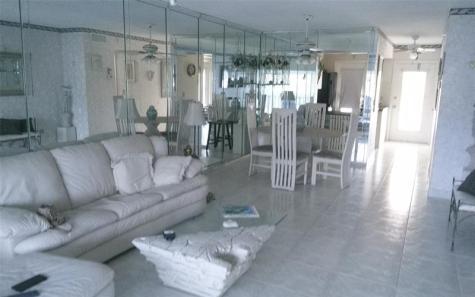 460 Paradise Isle Boulevard Hallandale Beach FL 33009
