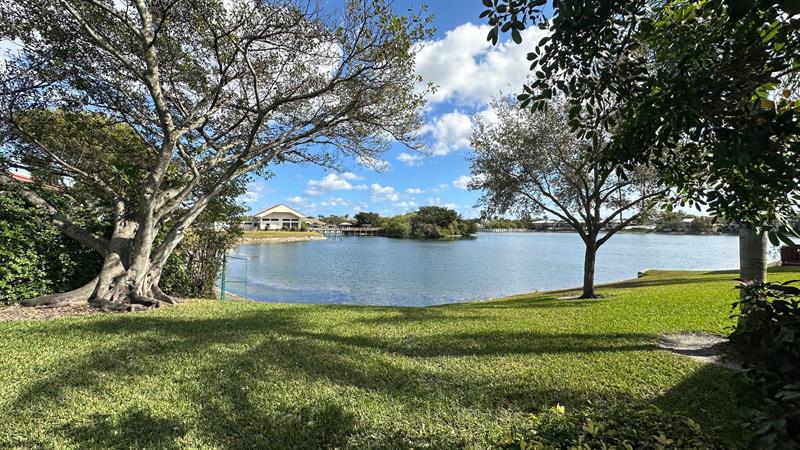 3299 NW 44th Street Oakland Park FL 33309