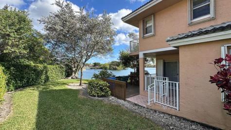 3299 NW 44th Street Oakland Park FL 33309