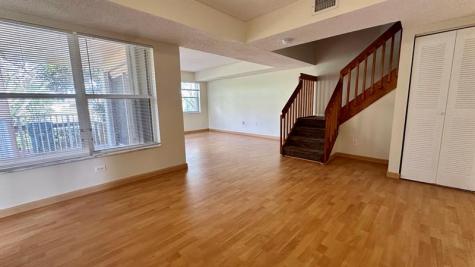 3299 NW 44th Street Oakland Park FL 33309