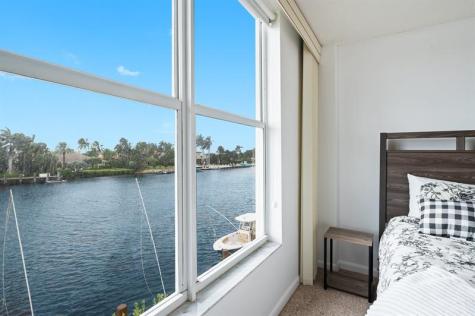 1050 Hillsboro Mile Hillsboro Beach FL 33062