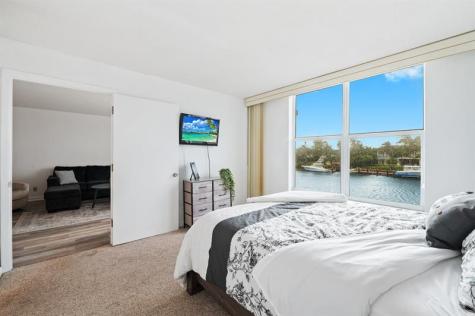 1050 Hillsboro Mile Hillsboro Beach FL 33062