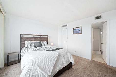 1050 Hillsboro Mile Hillsboro Beach FL 33062