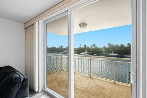 1050 Hillsboro Mile Hillsboro Beach FL 33062