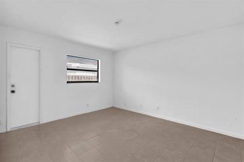 5748 NW 27th Court Fort Lauderdale FL 33313