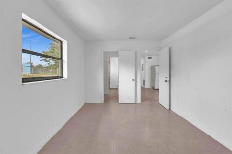 5748 NW 27th Court Fort Lauderdale FL 33313