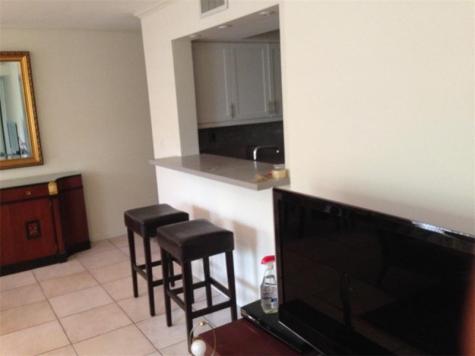 1 Alhambra Circle Coral Gables FL 33134