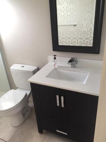 1 Alhambra Circle Coral Gables FL 33134