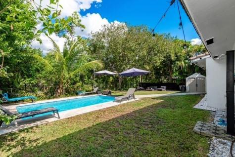 7509 NW 40th Place Coral Springs FL 33065