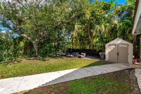 7509 NW 40th Place Coral Springs FL 33065