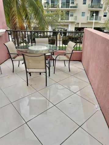 3213 NE 5th Street Pompano Beach FL 33062